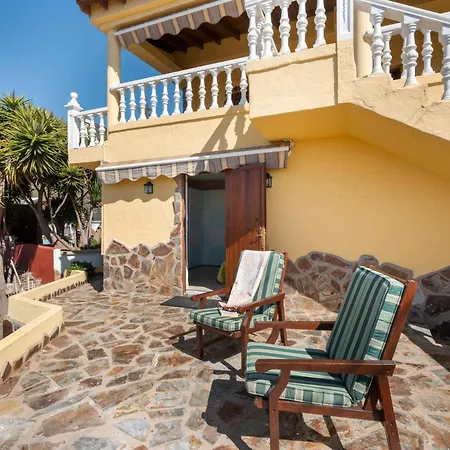 펜션 Casa Tenades 아데제