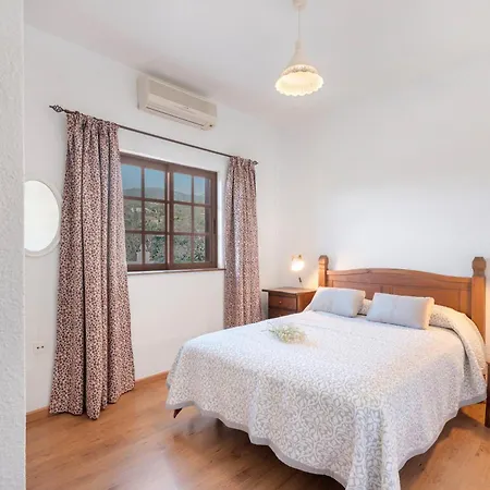 Casa Tenades 펜션